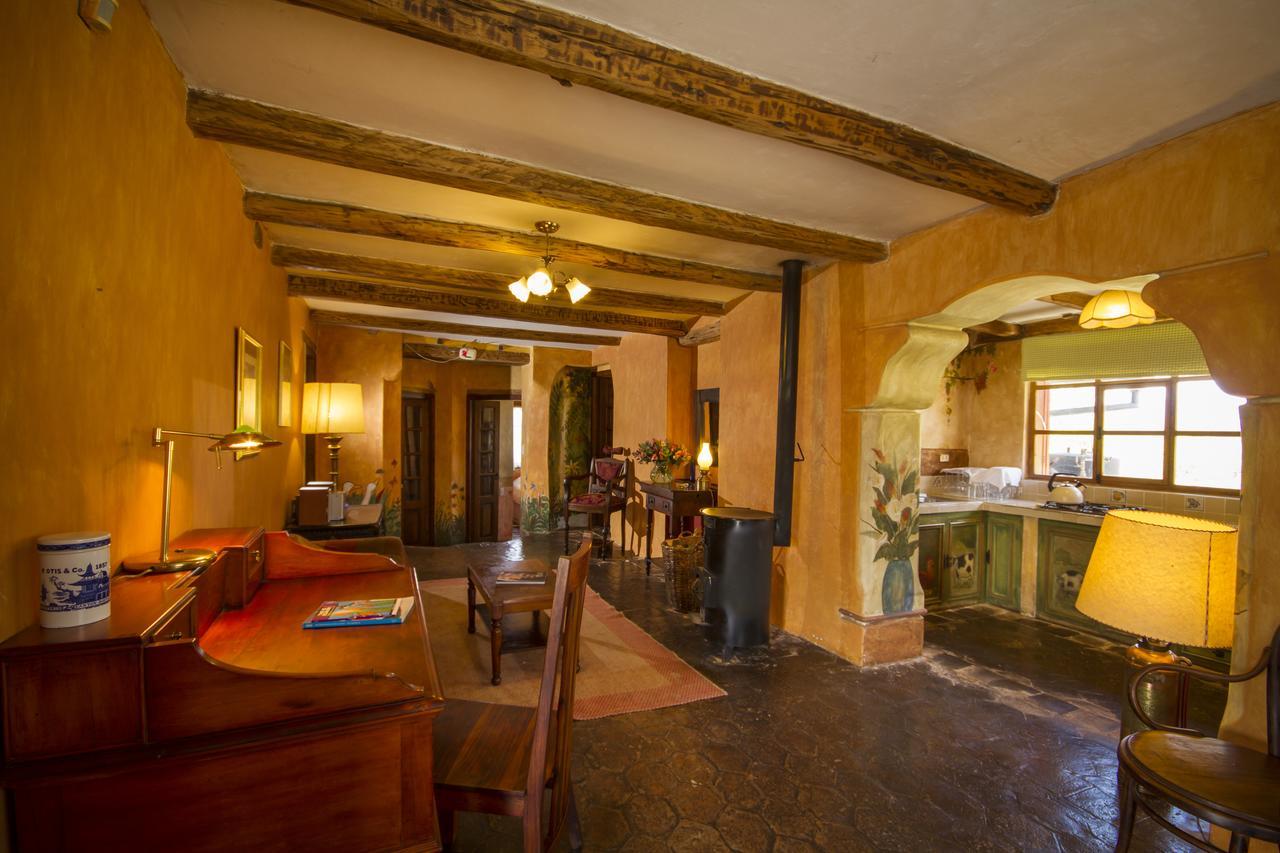Hacienda San Agustin De Callo Lasso